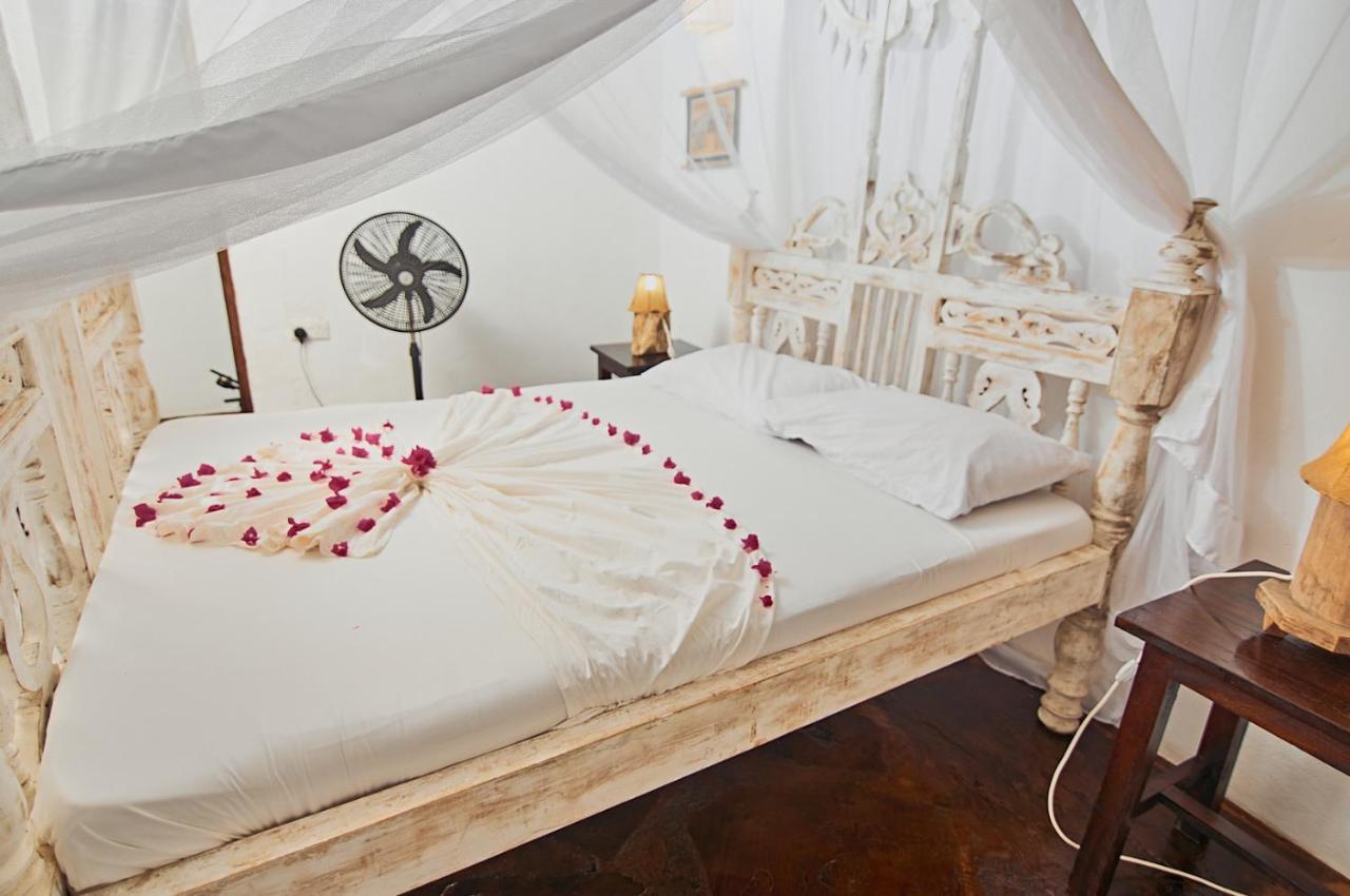 Mvuvi Lodge Watamu Exterior photo