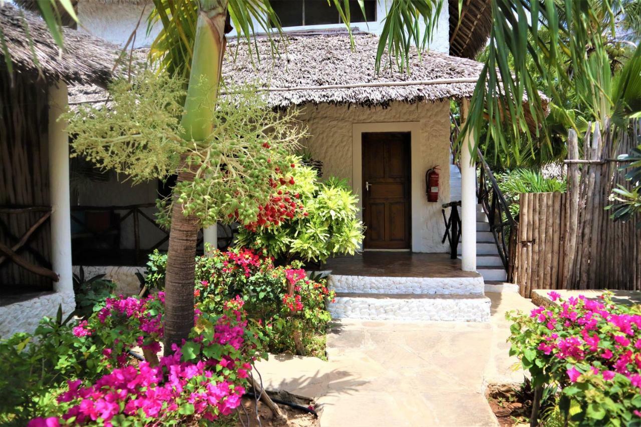 Mvuvi Lodge Watamu Exterior photo